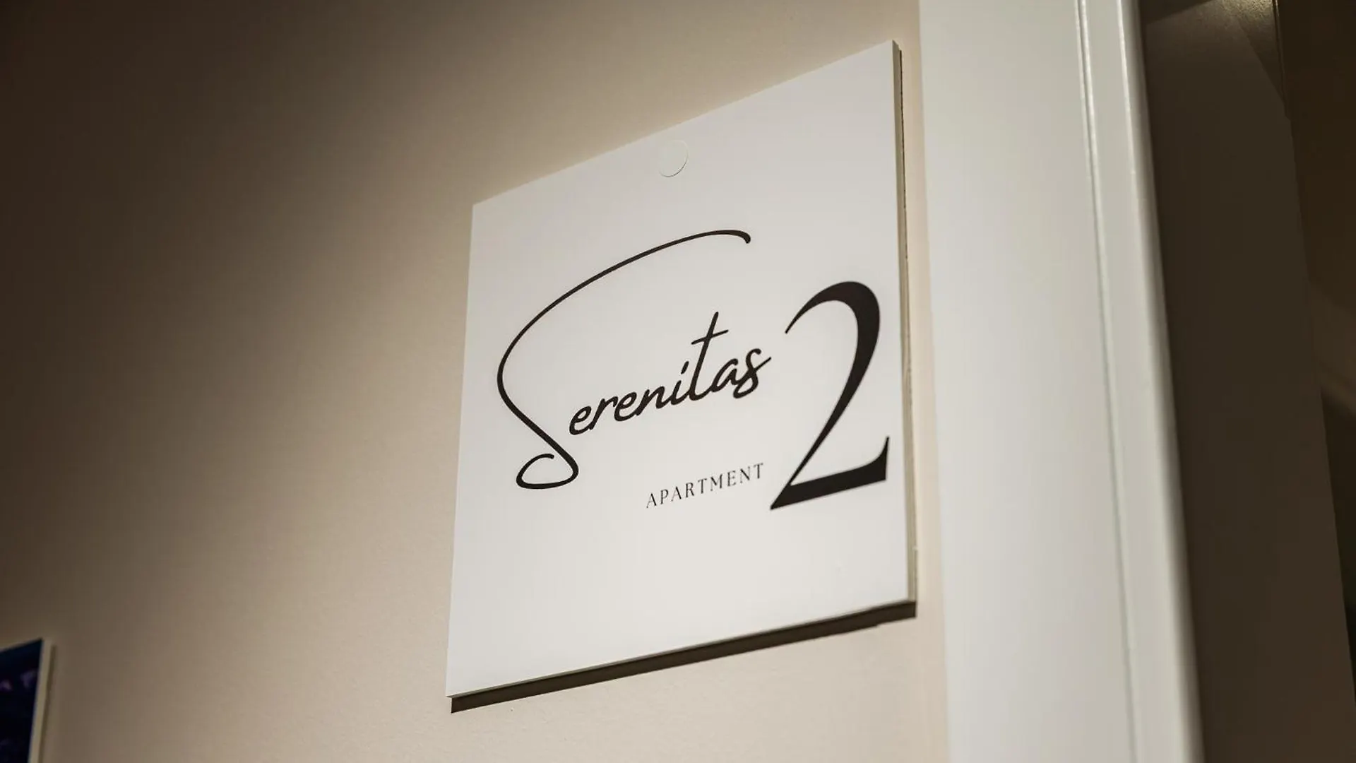 Cozy Studio - Serenitas 2 ティラナ アパート
